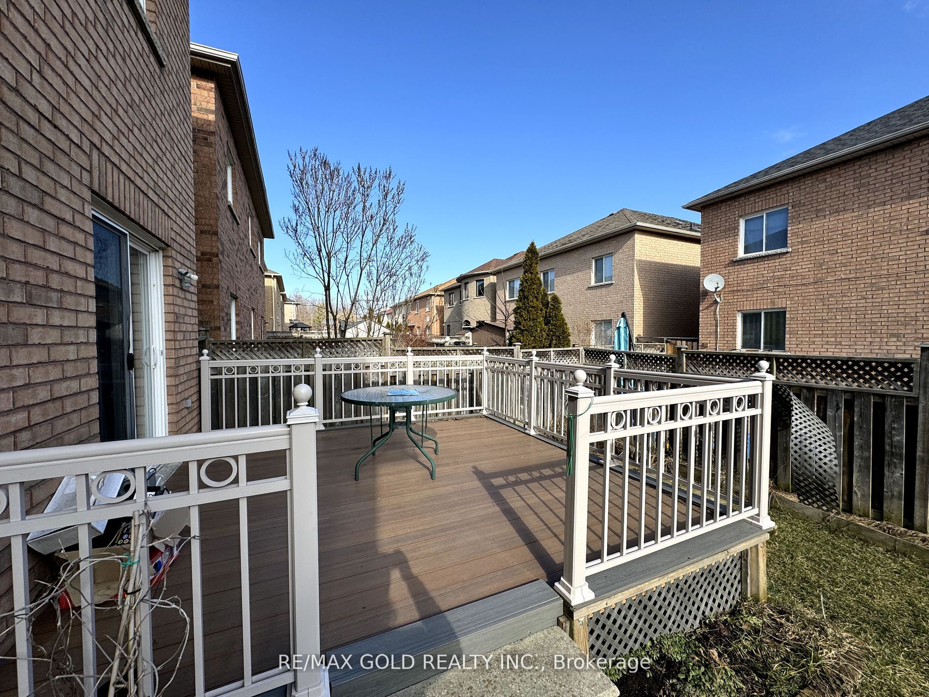 28 Sir Jacobs Cres Property Photo 3