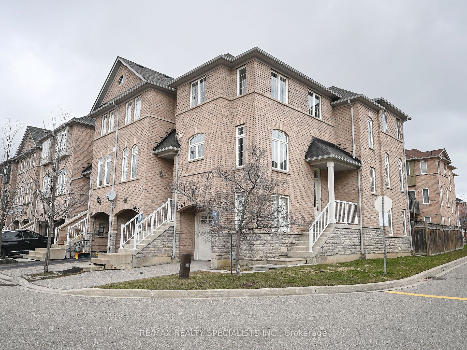 7087 Chatham Crt Property Photo 1