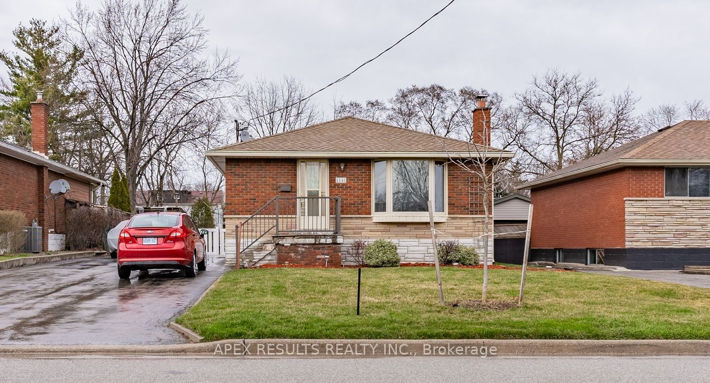 1141 Stanley Dr Property Photo