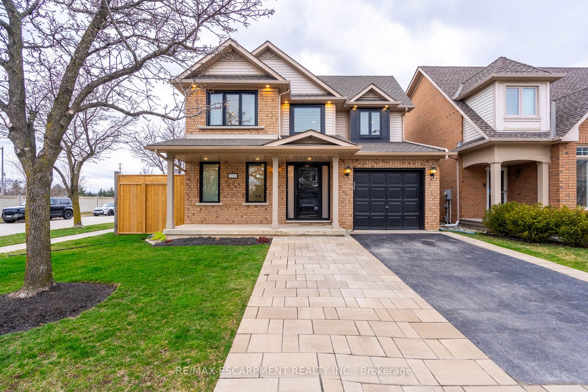5009 Bunton Cres Property Photo