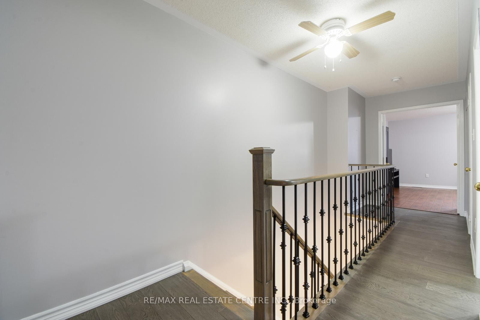 5558 Cortina Cres Property Photo 29