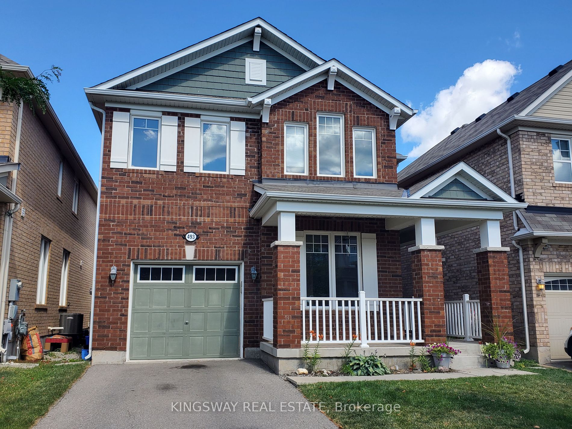 493 Tyrone Cres Property Photo 1