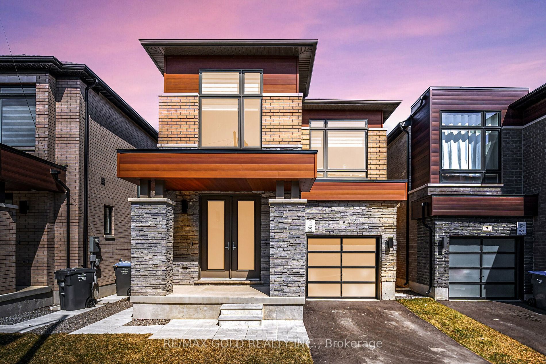 9 Haydrop Rd Property Photo 1