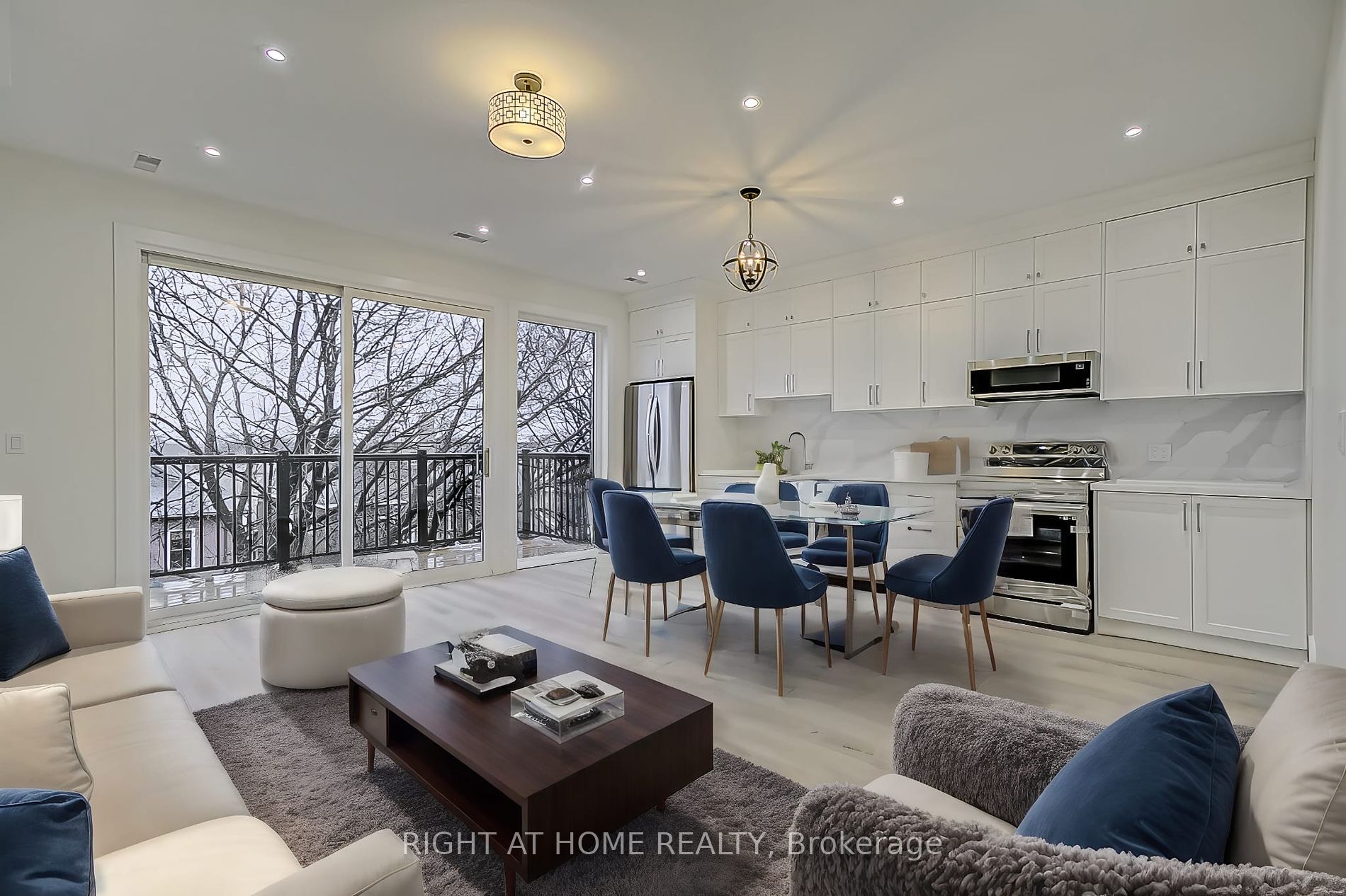 9 Beechwood Ave Property Photo