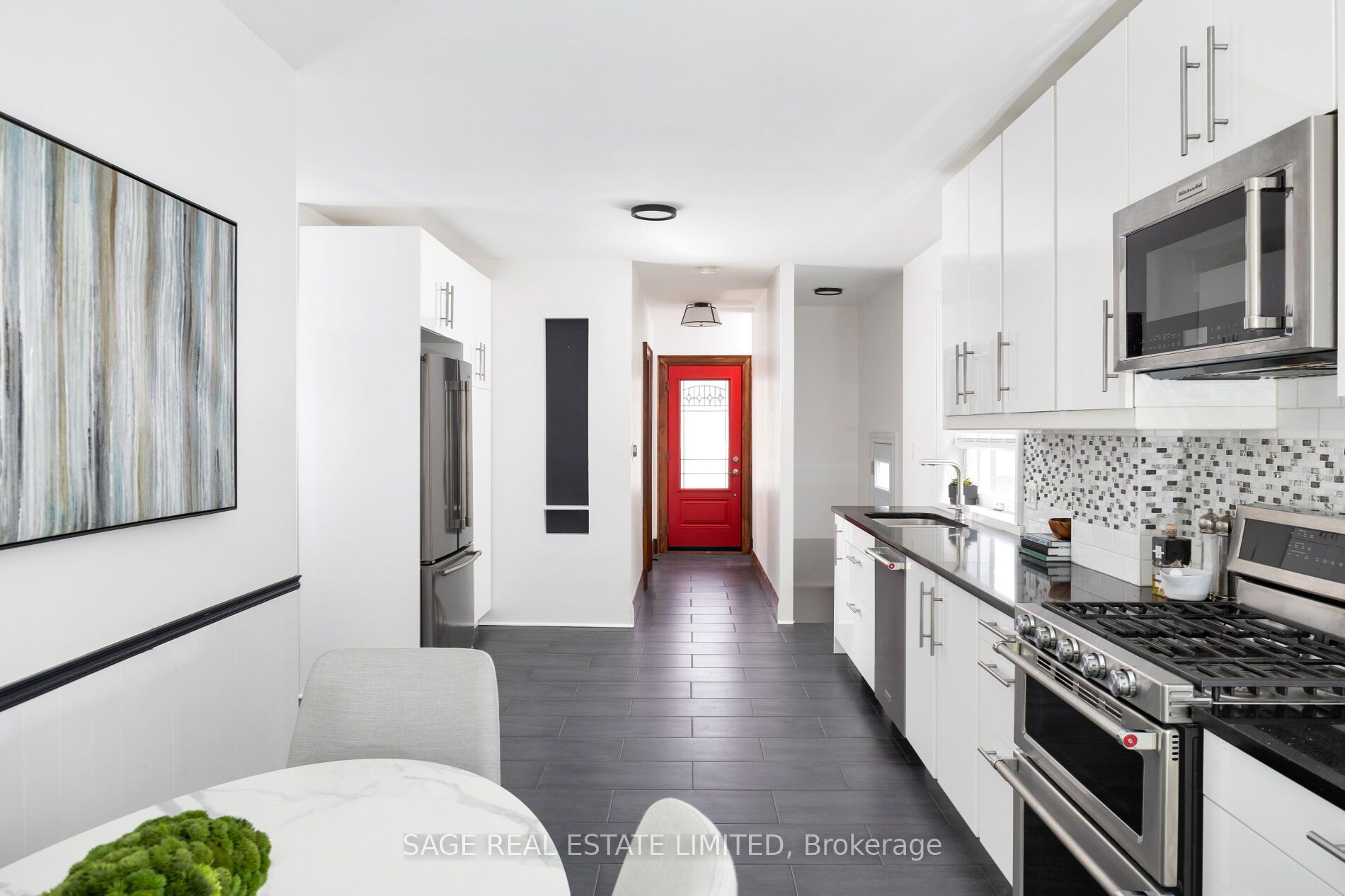 96 Third St Property Photo 12