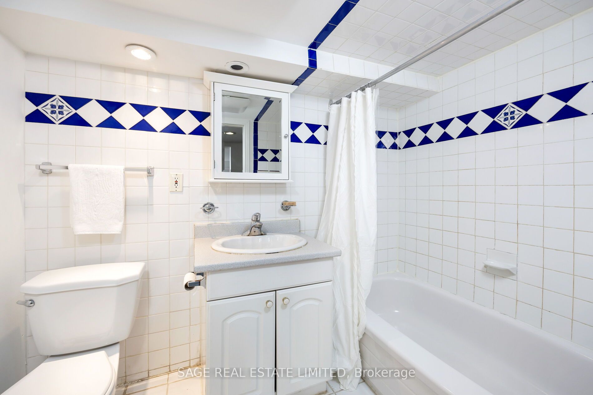 96 Third St Property Photo 26
