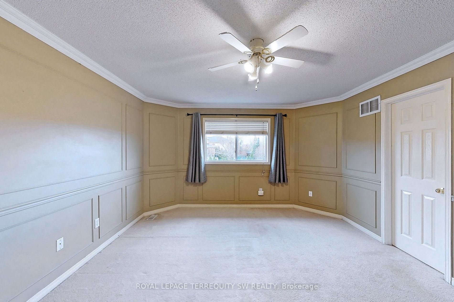 1455 Pinecliff Rd Property Photo 8