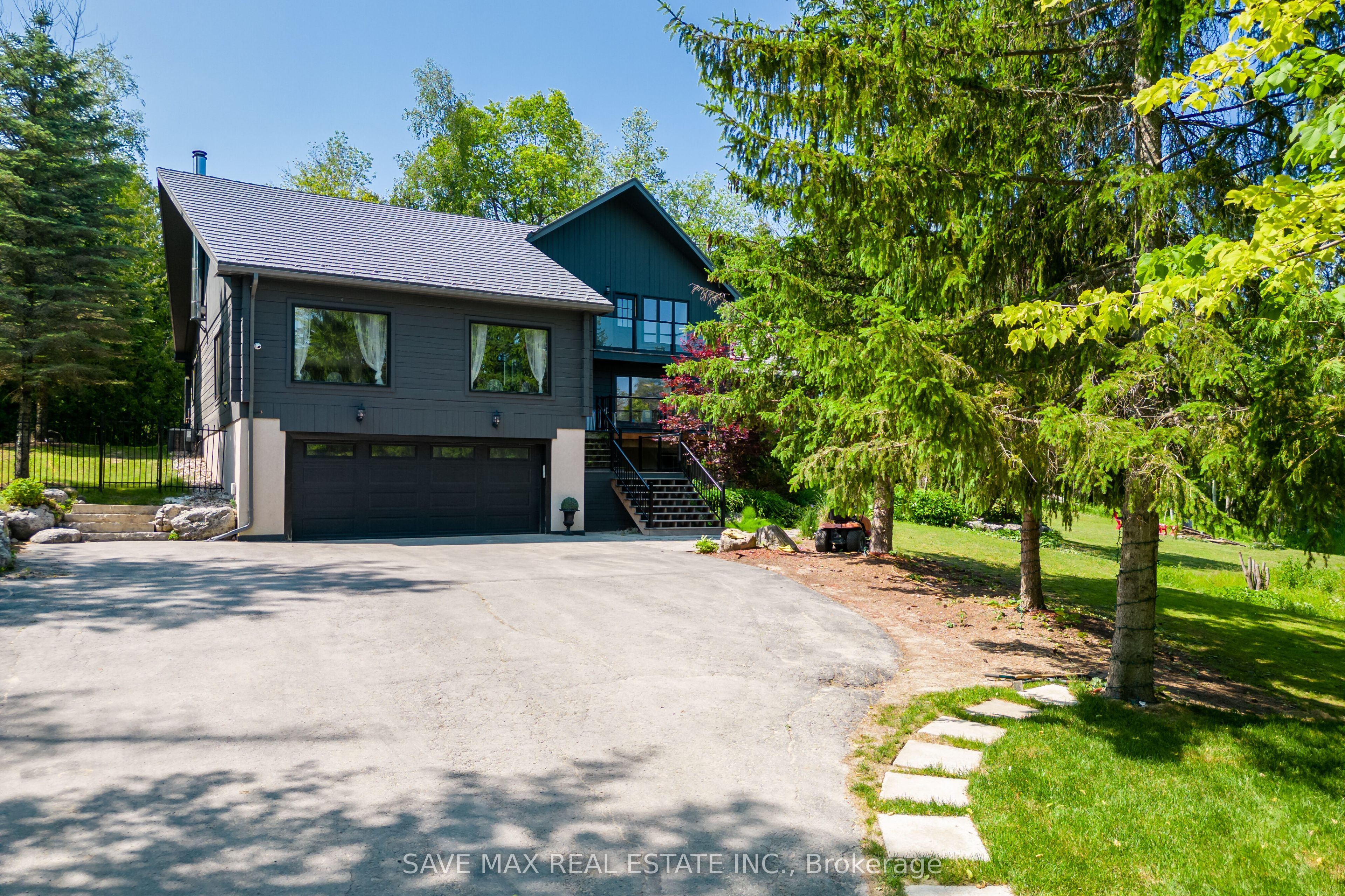 2654 Forks Of The Credit Road Property Photo 2