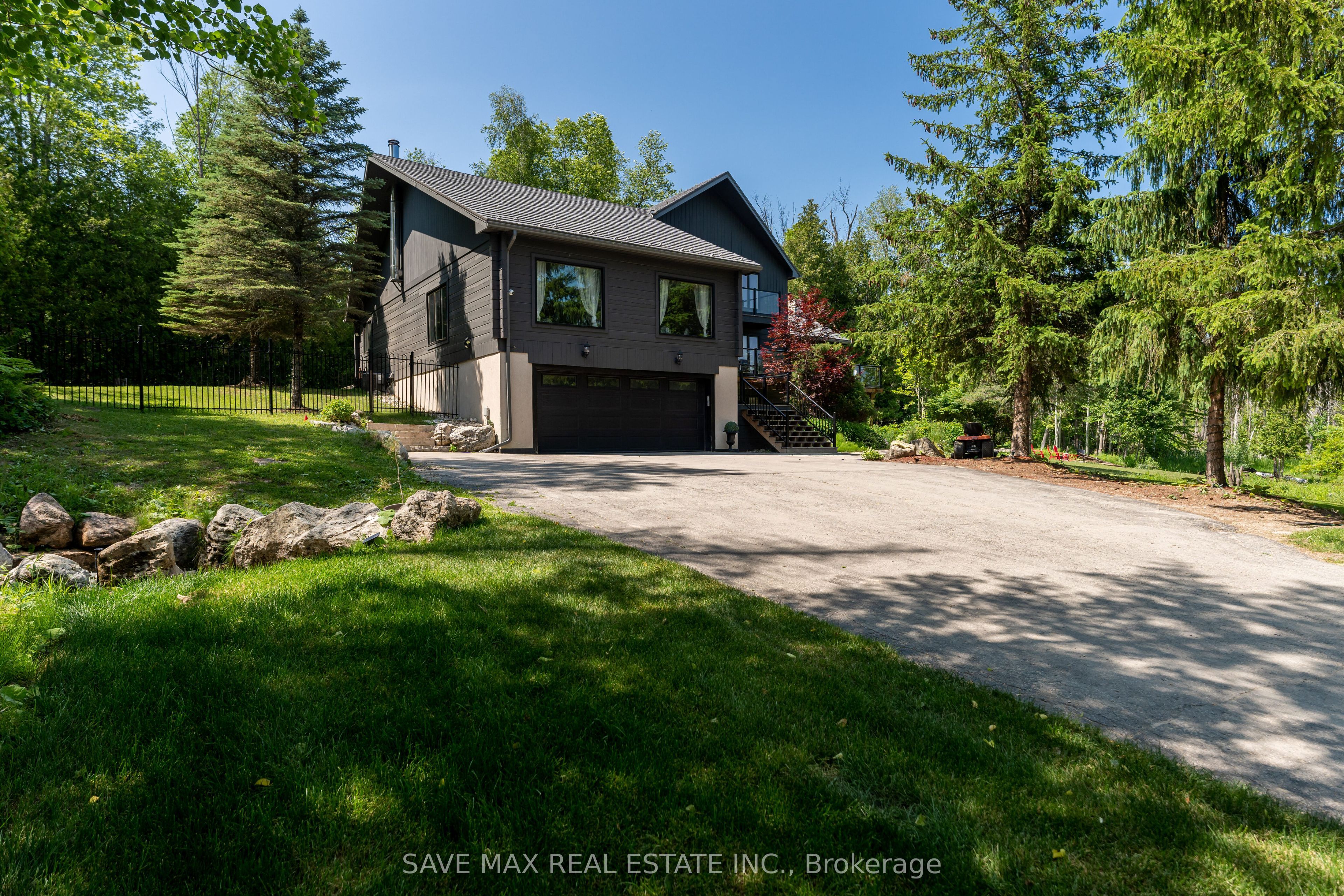 2654 Forks Of The Credit Road Property Photo 5