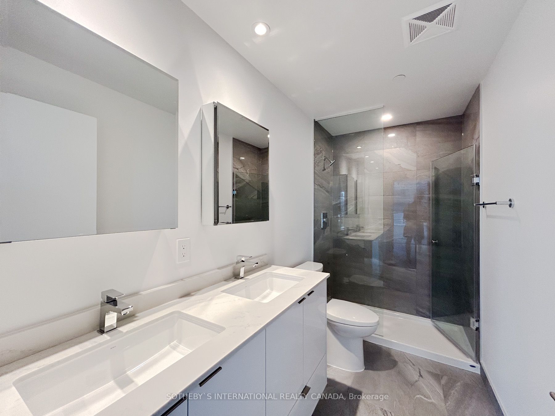 1926 Lake Shore Blvd W 9 Property Photo 17
