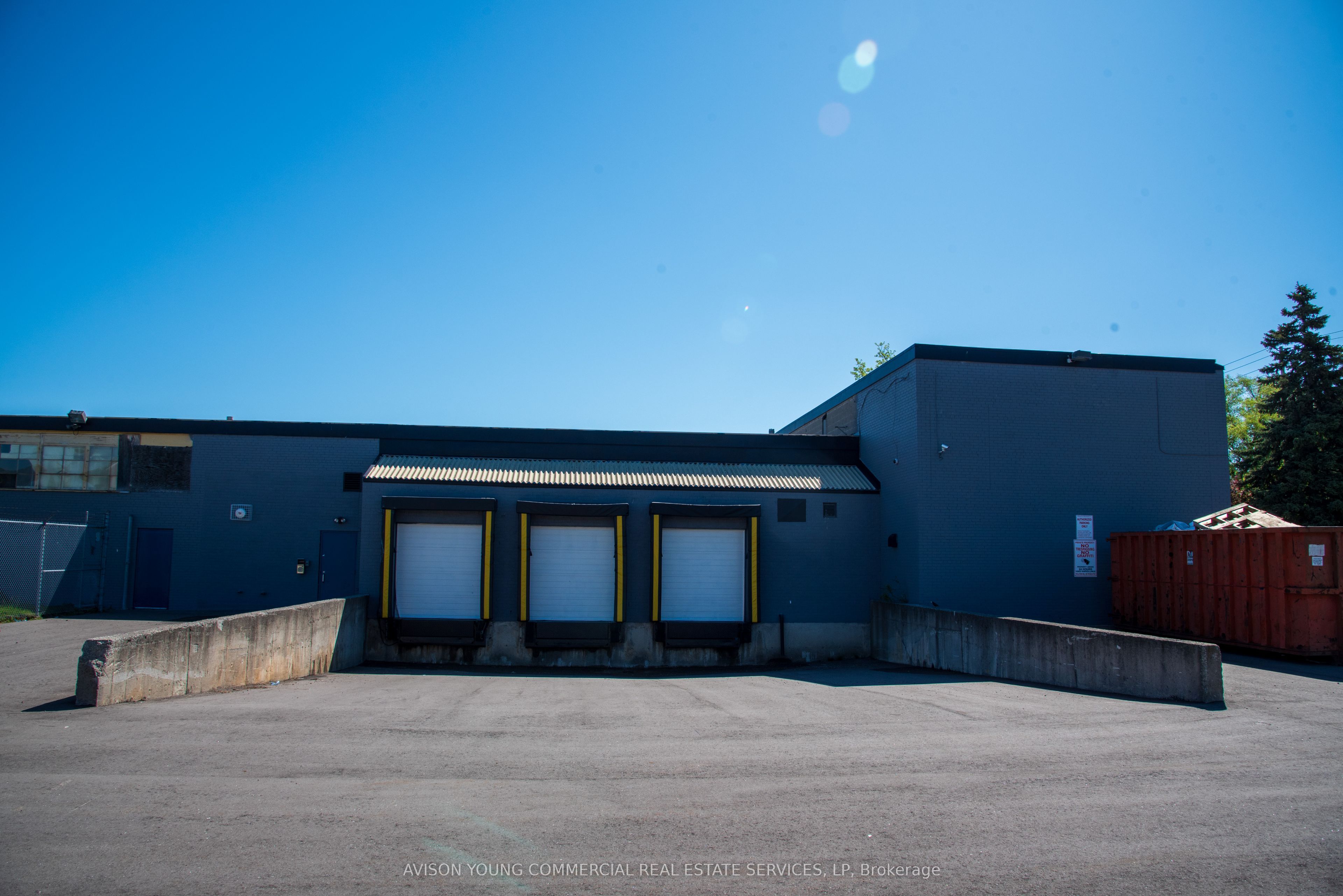 2-8 Holtby Avenue Property Photo 6