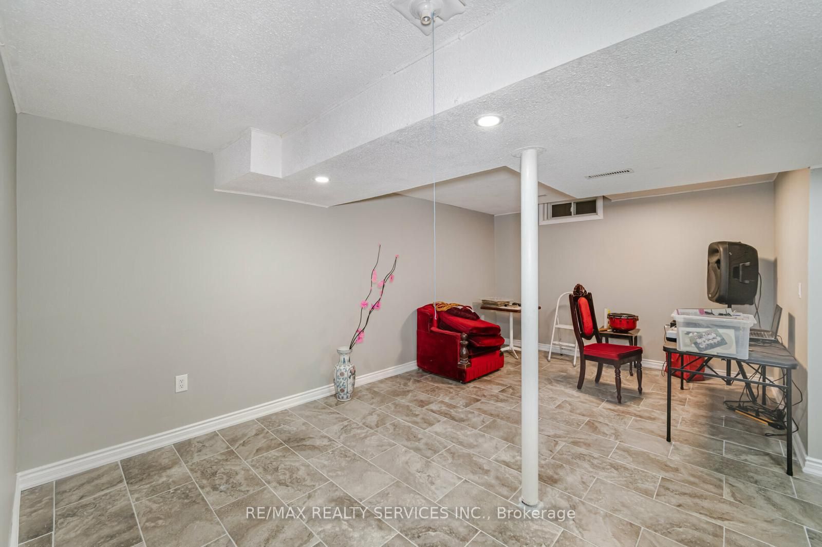 3524 Croatia Dr Property Photo 11