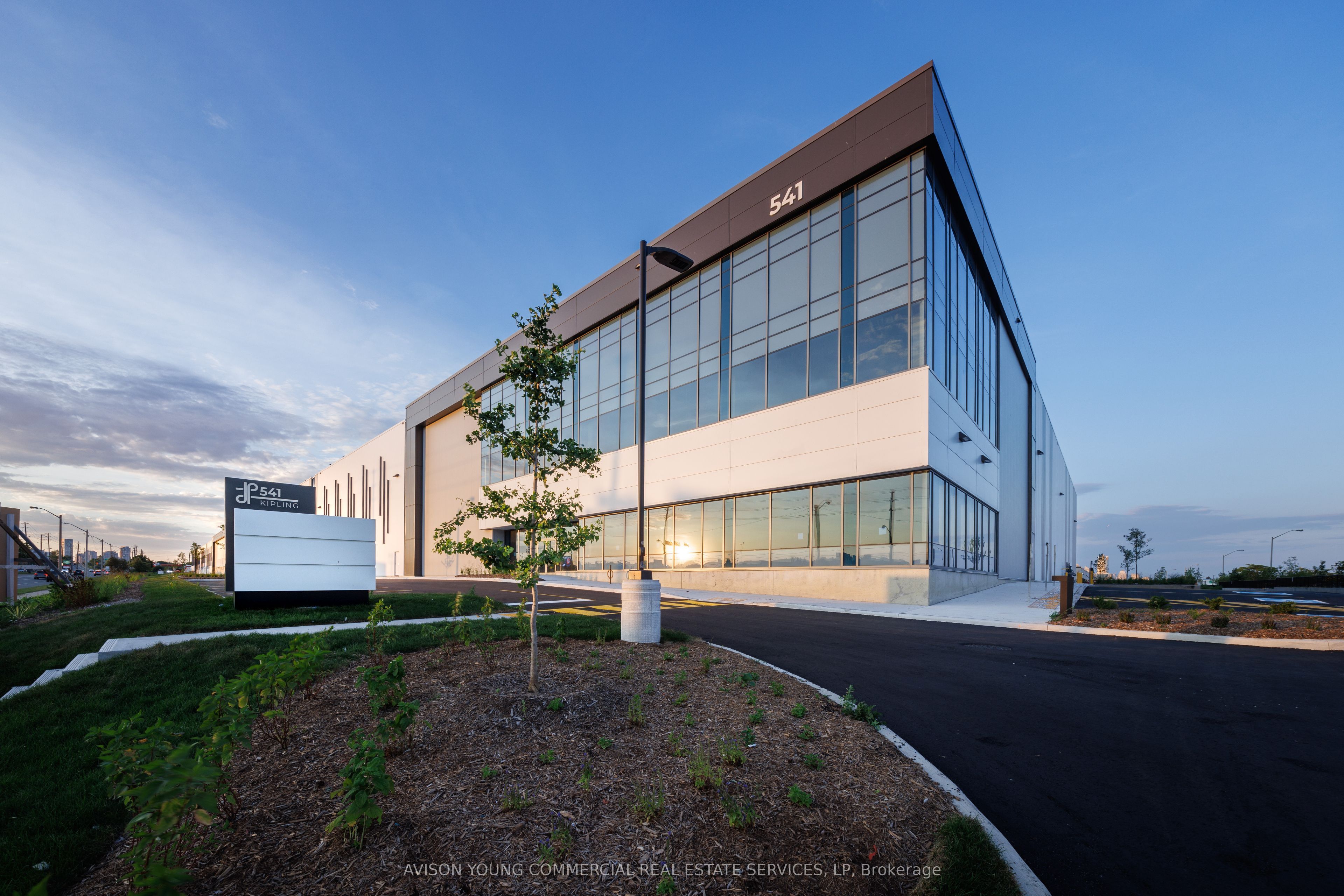 541 Kipling Avenue Property Photo 4