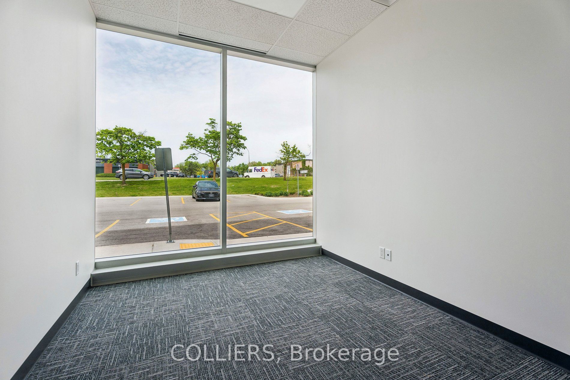 3100 Mainway 6 Property Photo 5