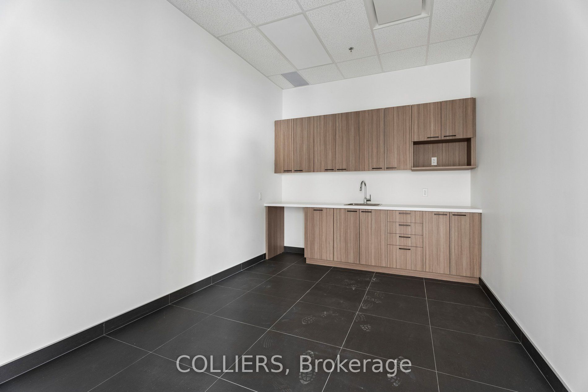 3100 Mainway 6 Property Photo 14