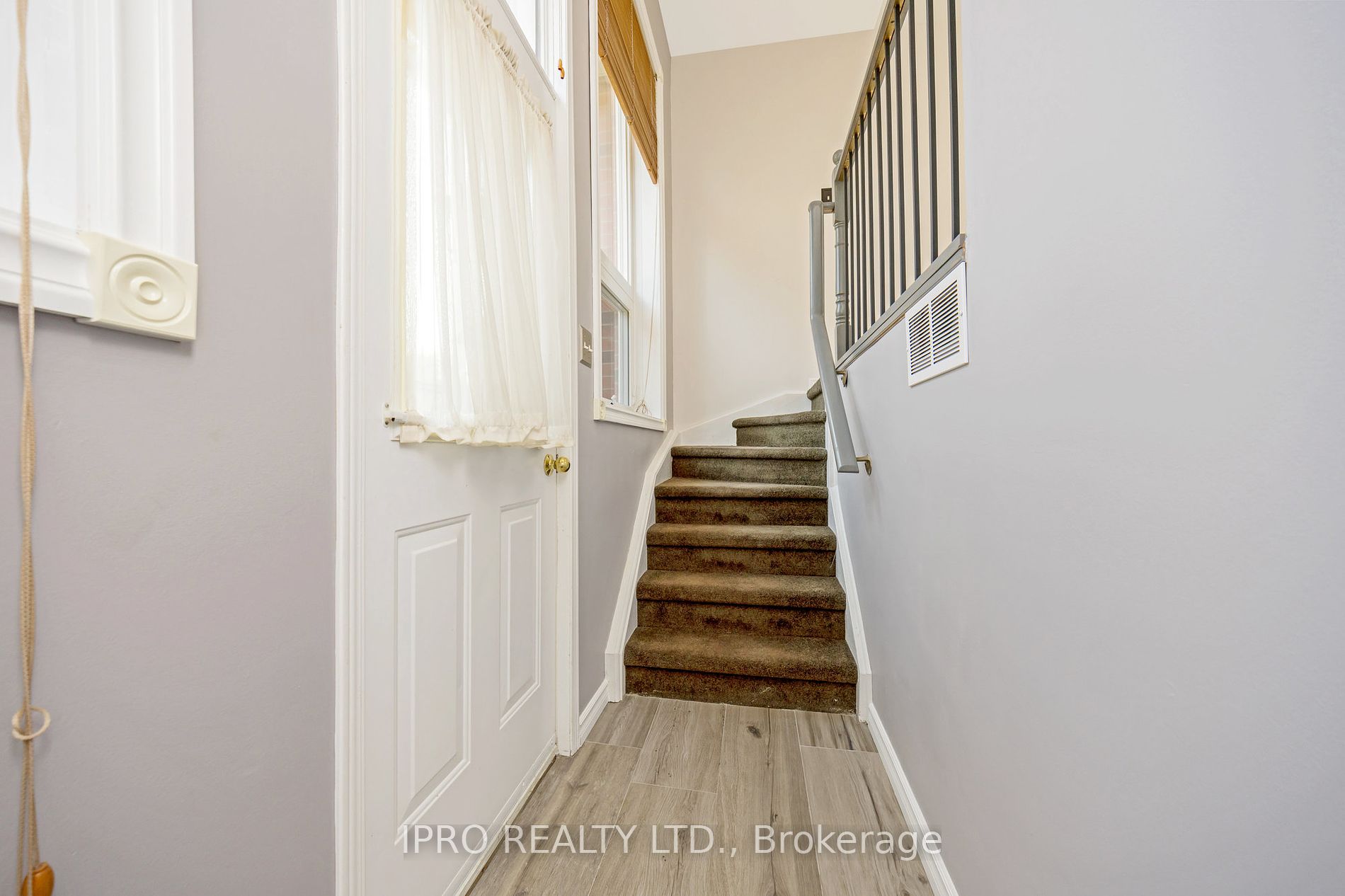 45 Flemington Dr Property Photo 6