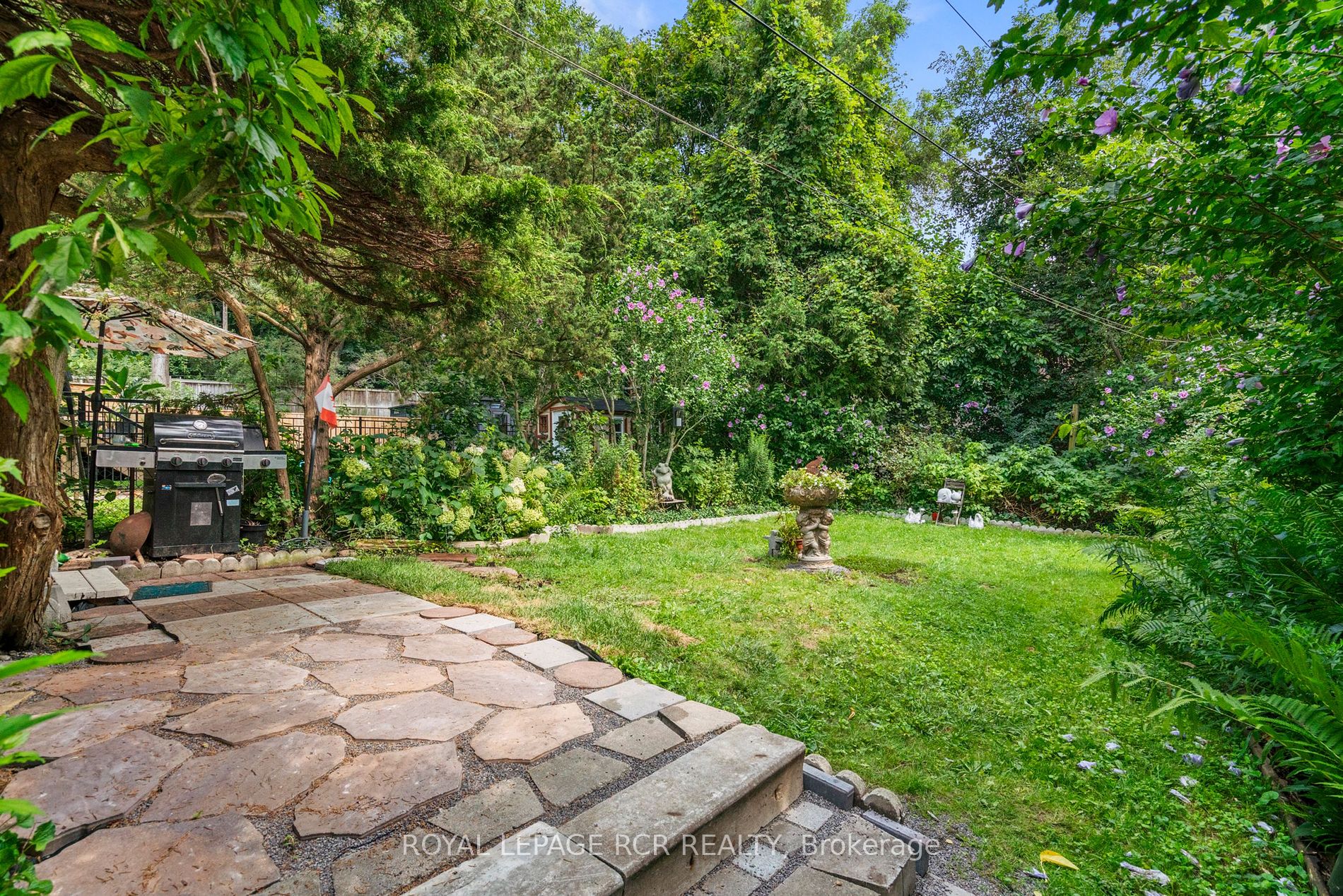 7 Kentucky Ave Property Photo 18