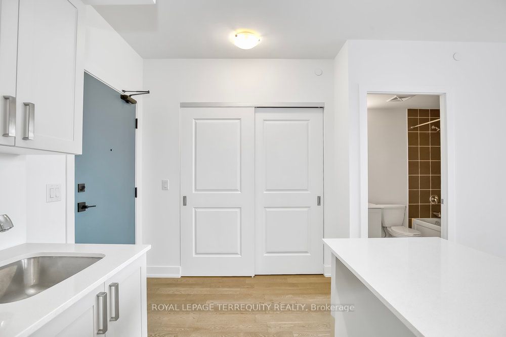 1063 Douglas Mccurdy Cmn 11 Property Photo 16