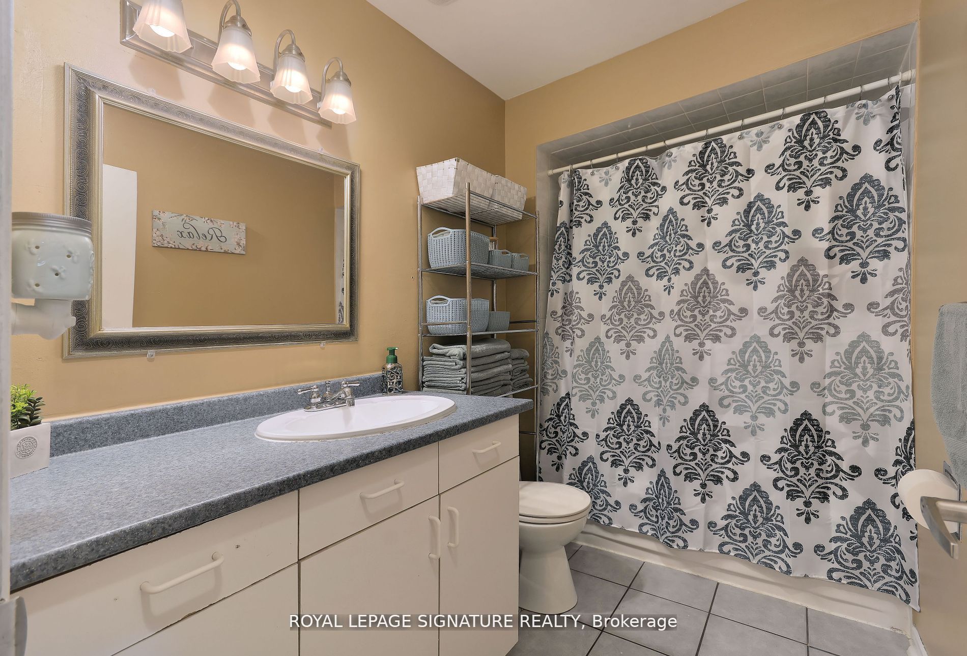 1039 Blairholm Ave Property Photo 15
