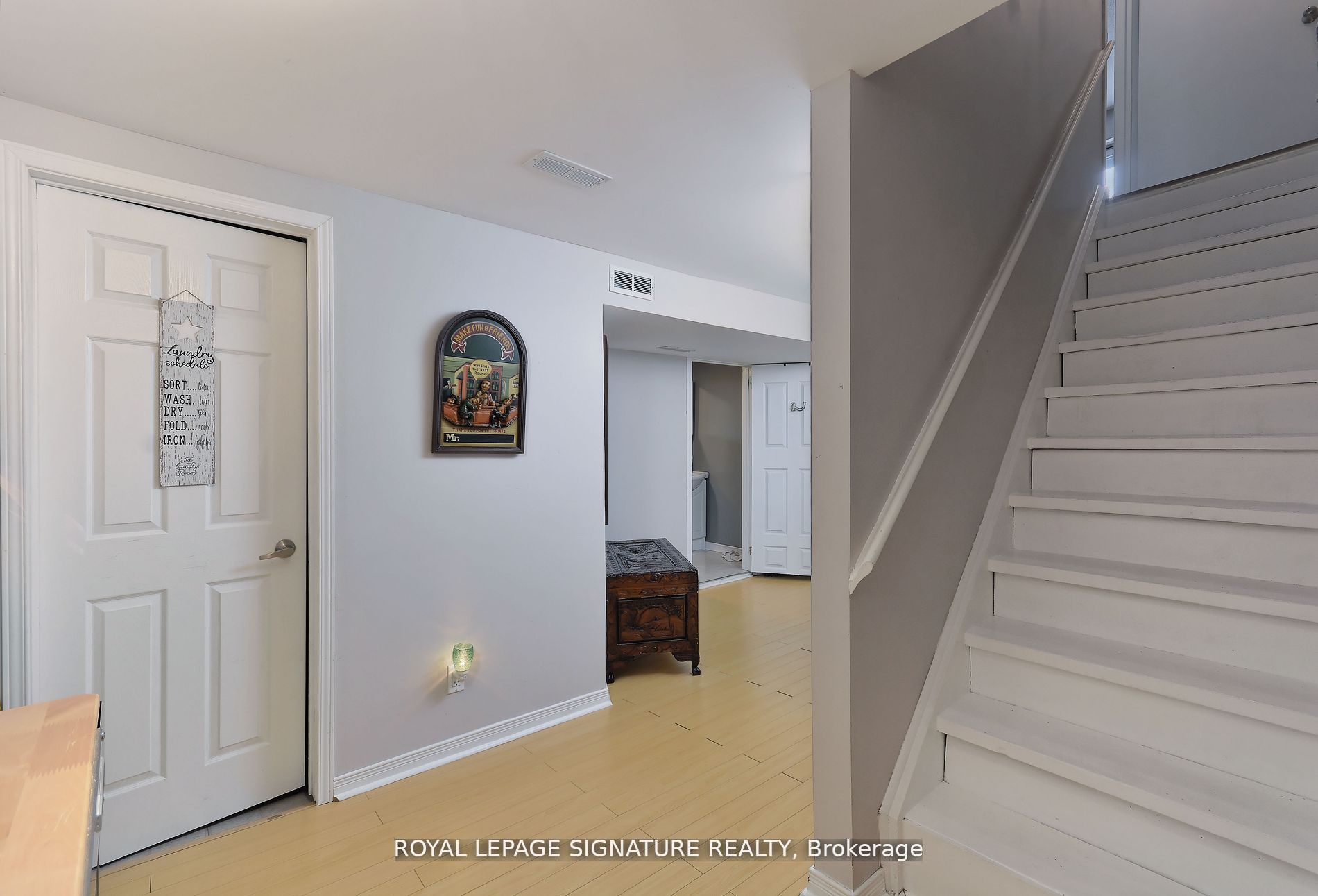 1039 Blairholm Ave Property Photo 17