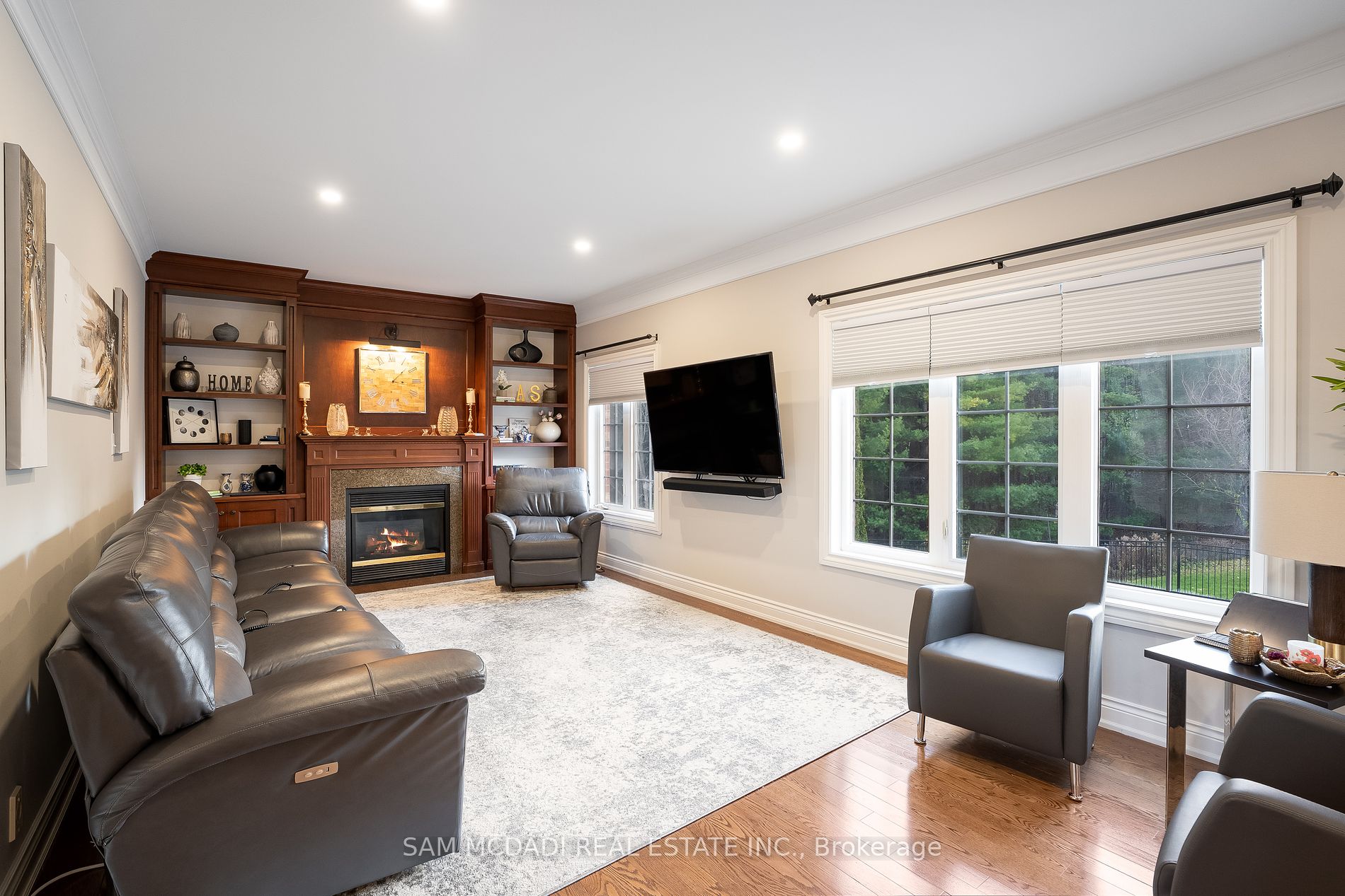 10 Stonehart St Property Photo 6