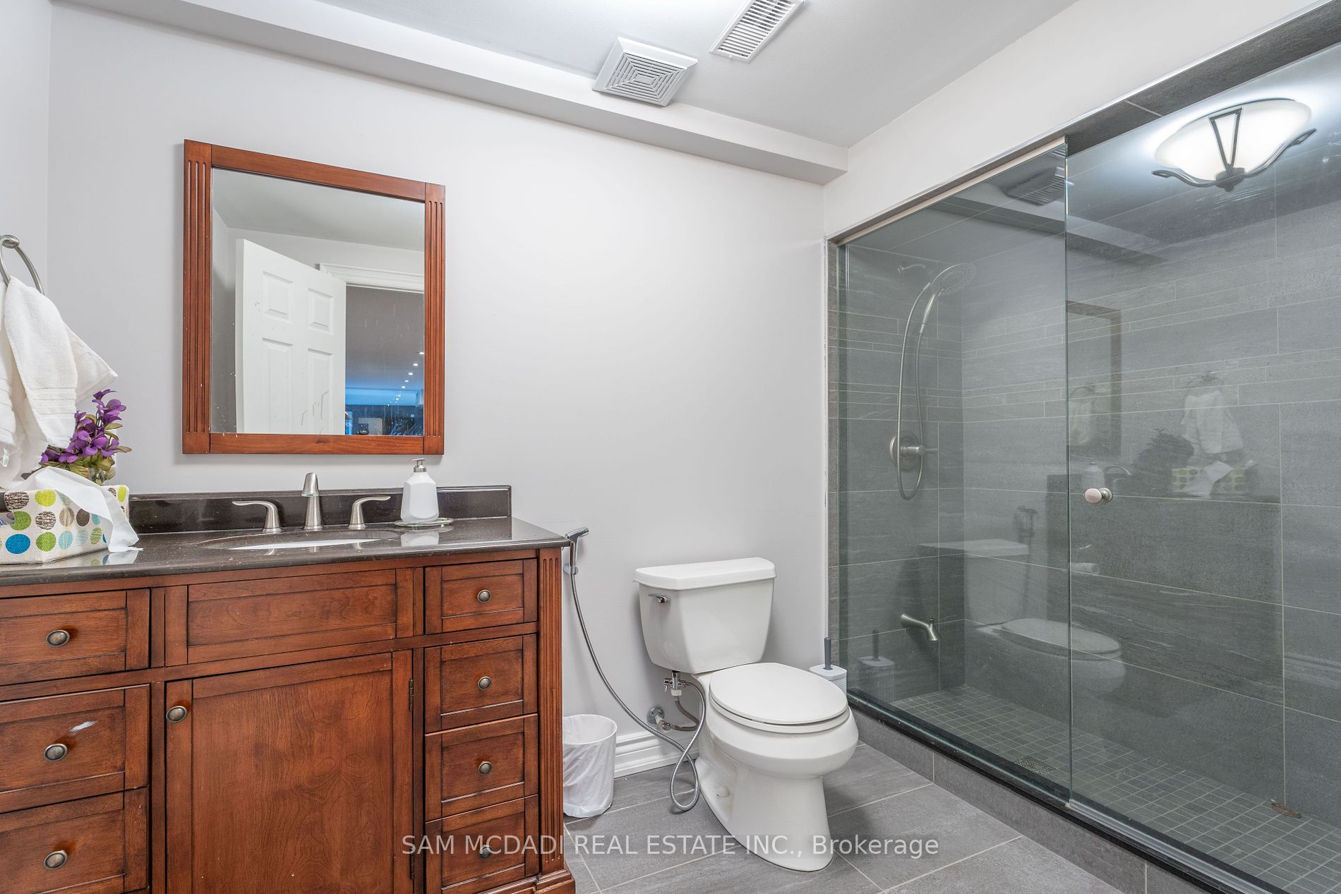 10 Stonehart St Property Photo 31