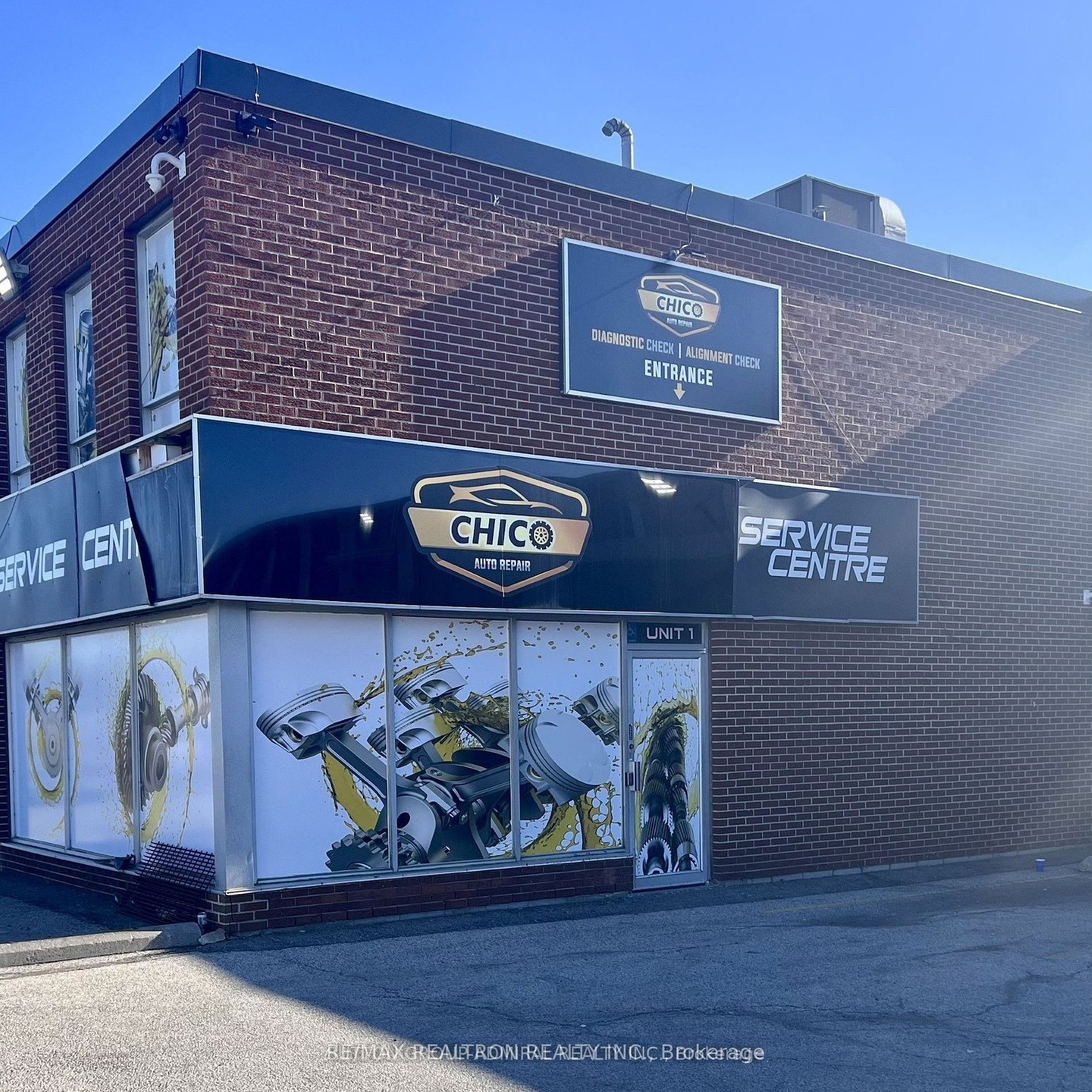 #1 - 5235 Steeles Avenue Property Photo 2