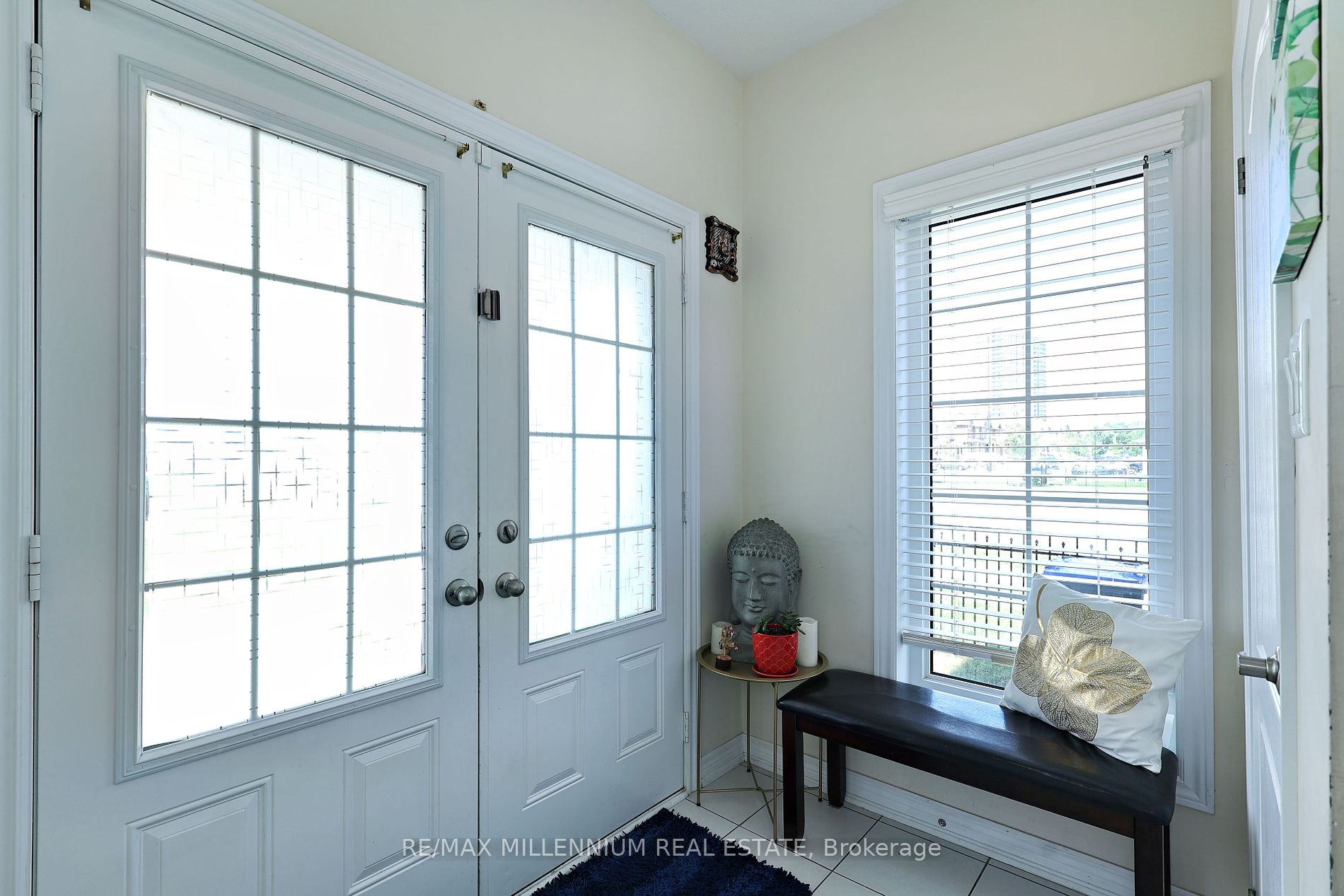 64 Lanark Circ Property Photo 23