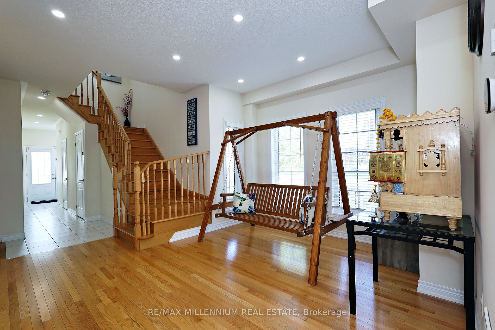 64 Lanark Circ Property Photo 27