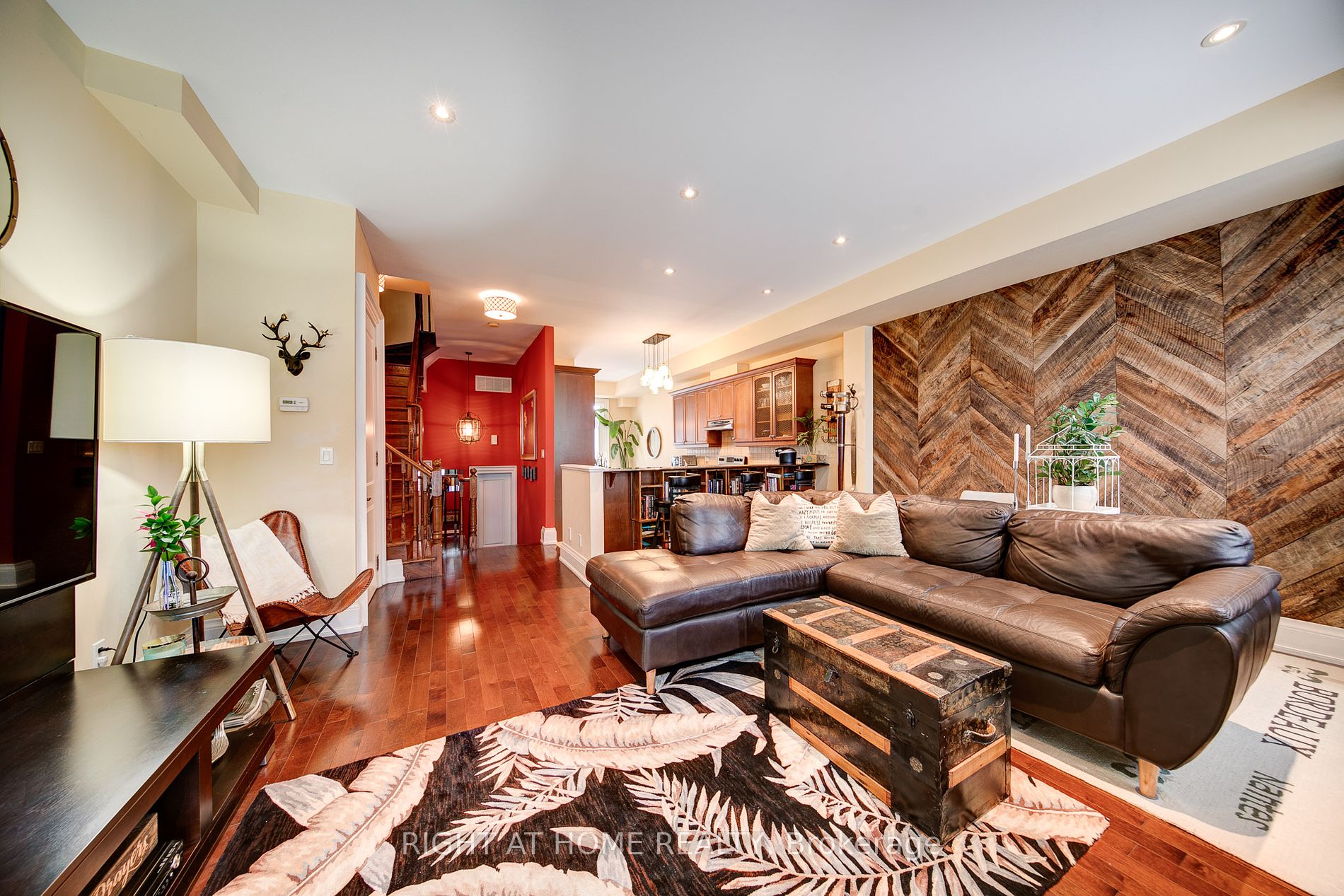 120 Bronte Rd Property Photo 11