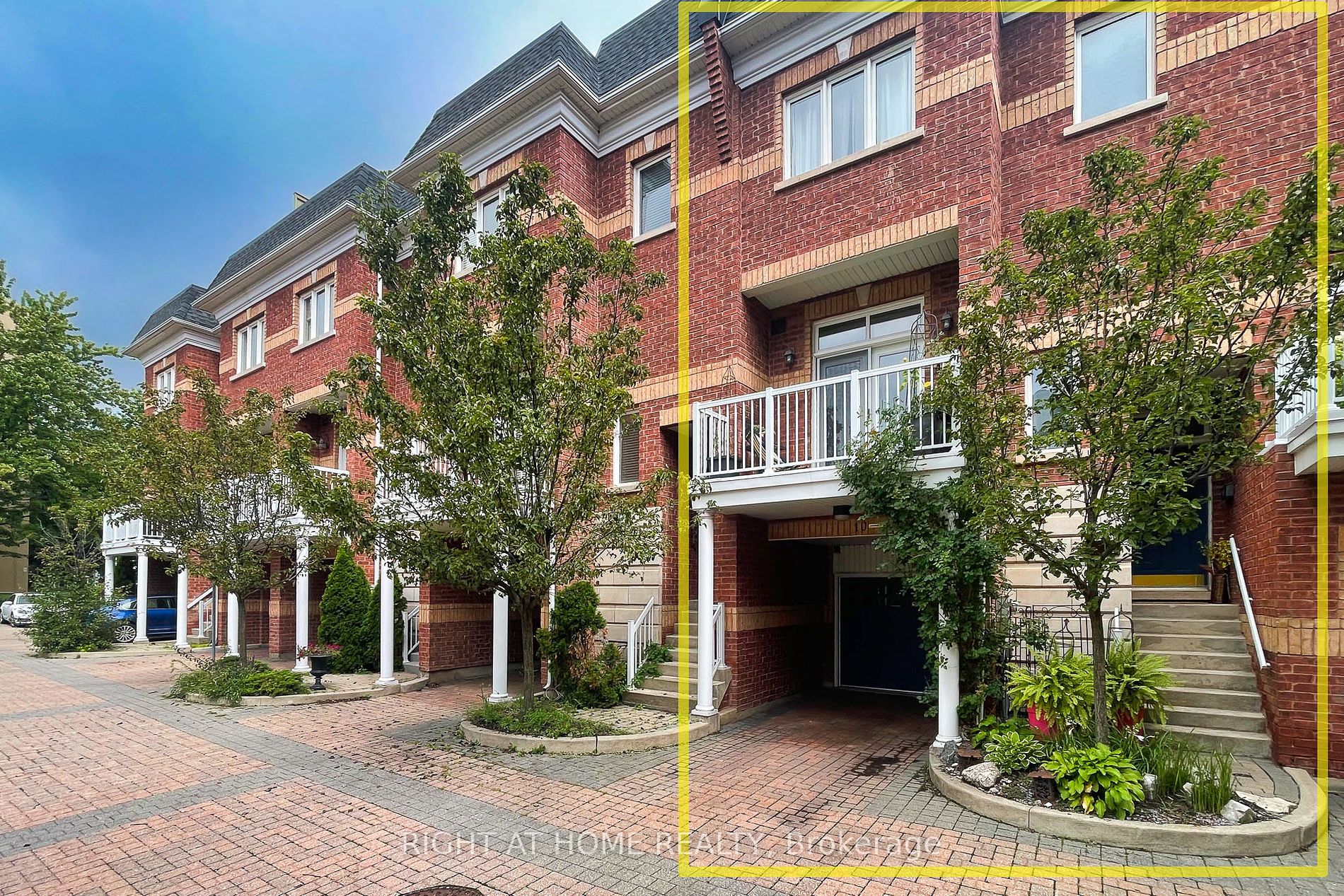 120 Bronte Rd Property Photo 12