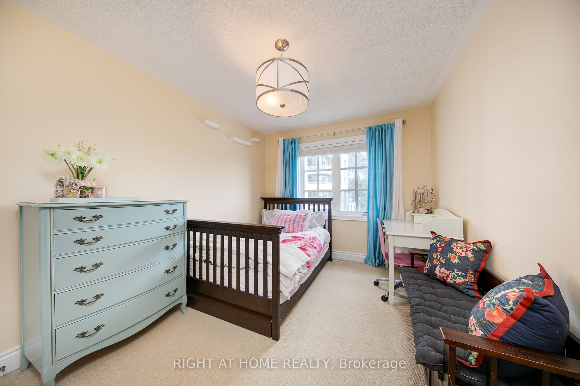 120 Bronte Rd Property Photo 22