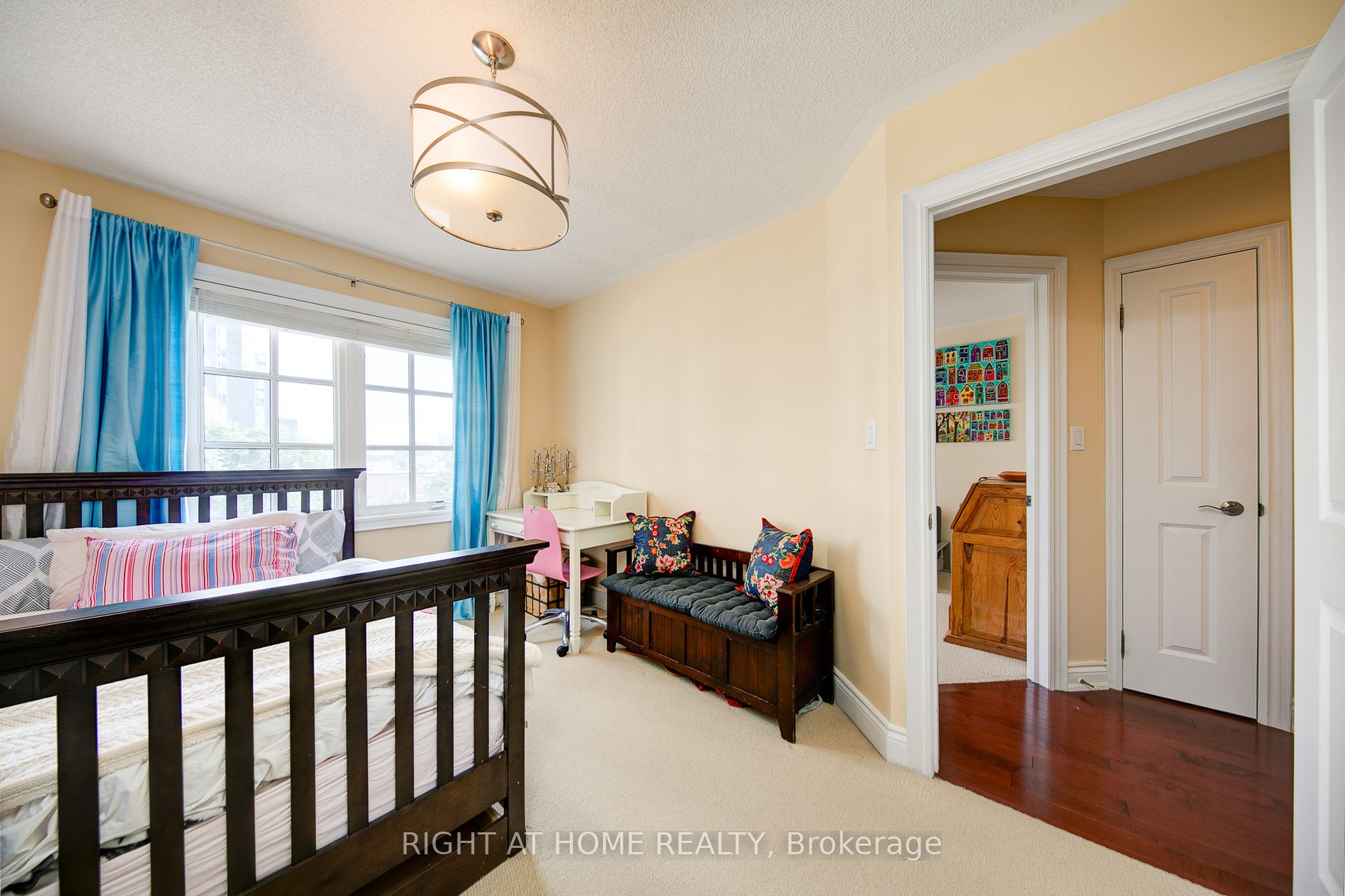120 Bronte Rd Property Photo 24