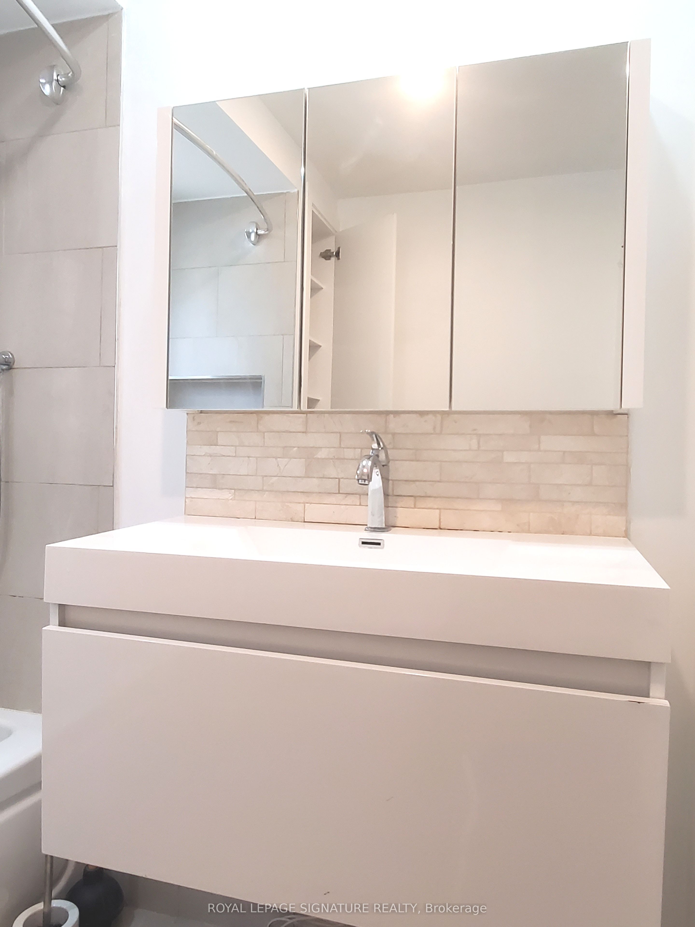 1 Maynard Avenue Property Photo 10