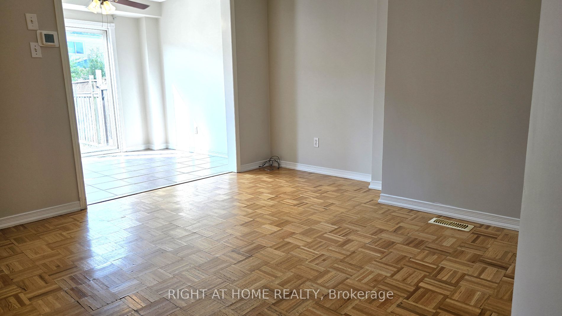 65 Monaco Crt Property Photo 23