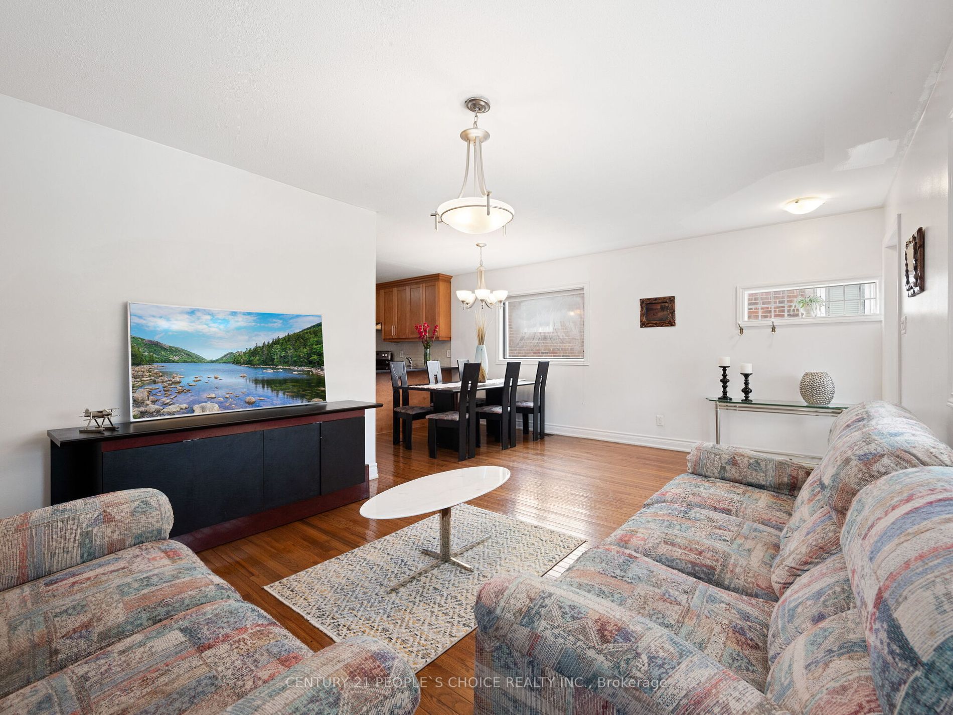 92 Foxwell St Property Photo 2