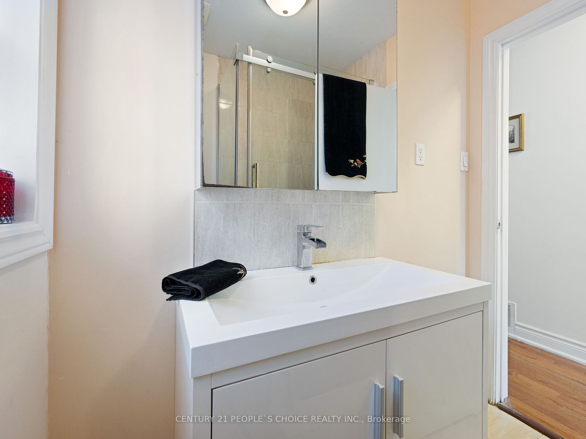 92 Foxwell St Property Photo 10
