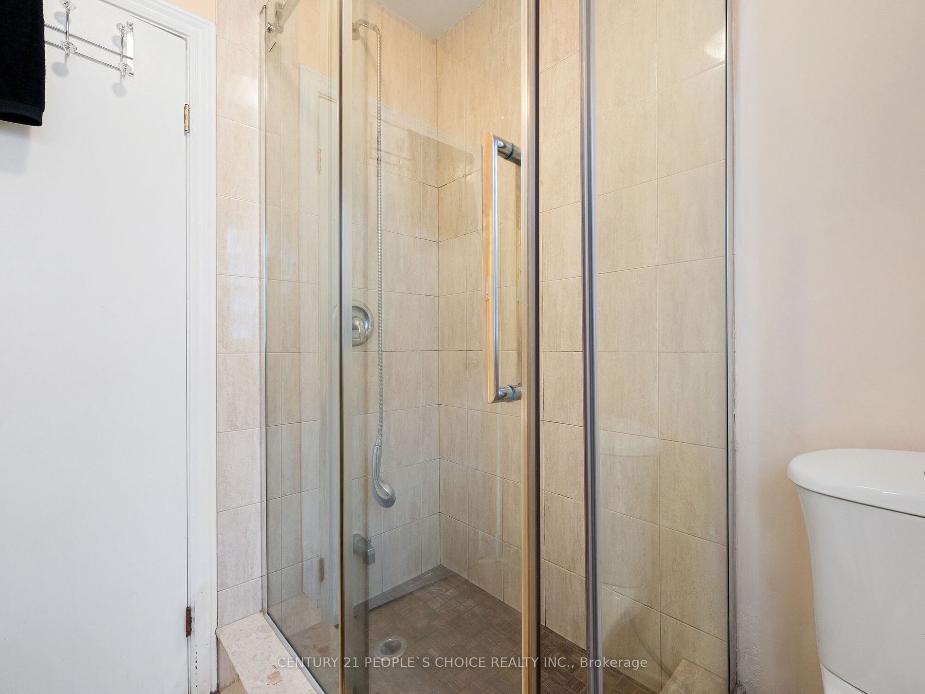 92 Foxwell St Property Photo 11