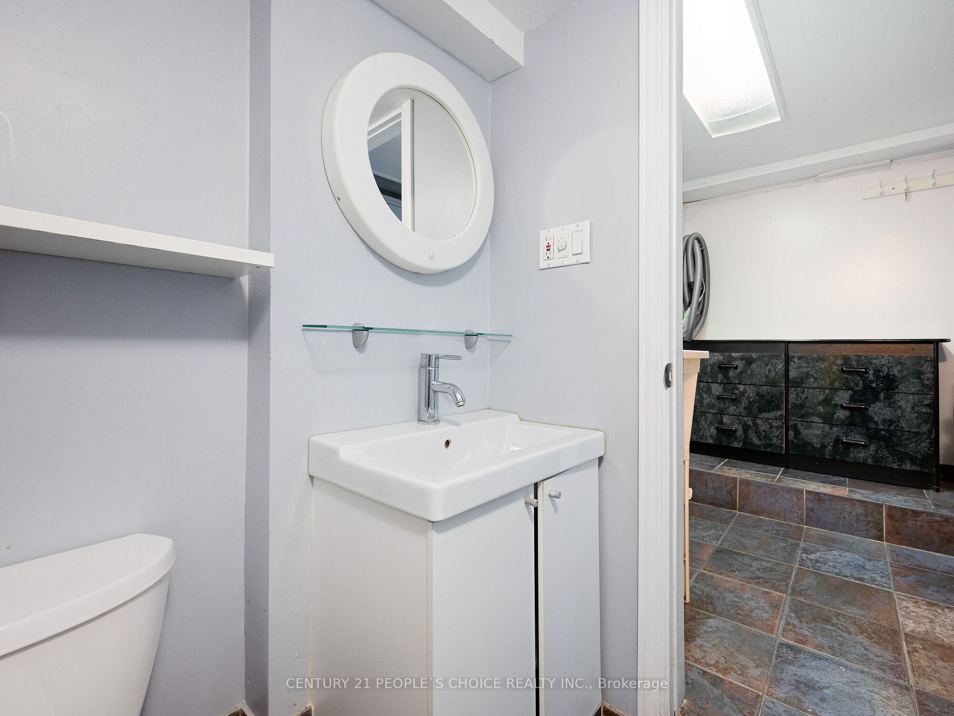 92 Foxwell St Property Photo 27
