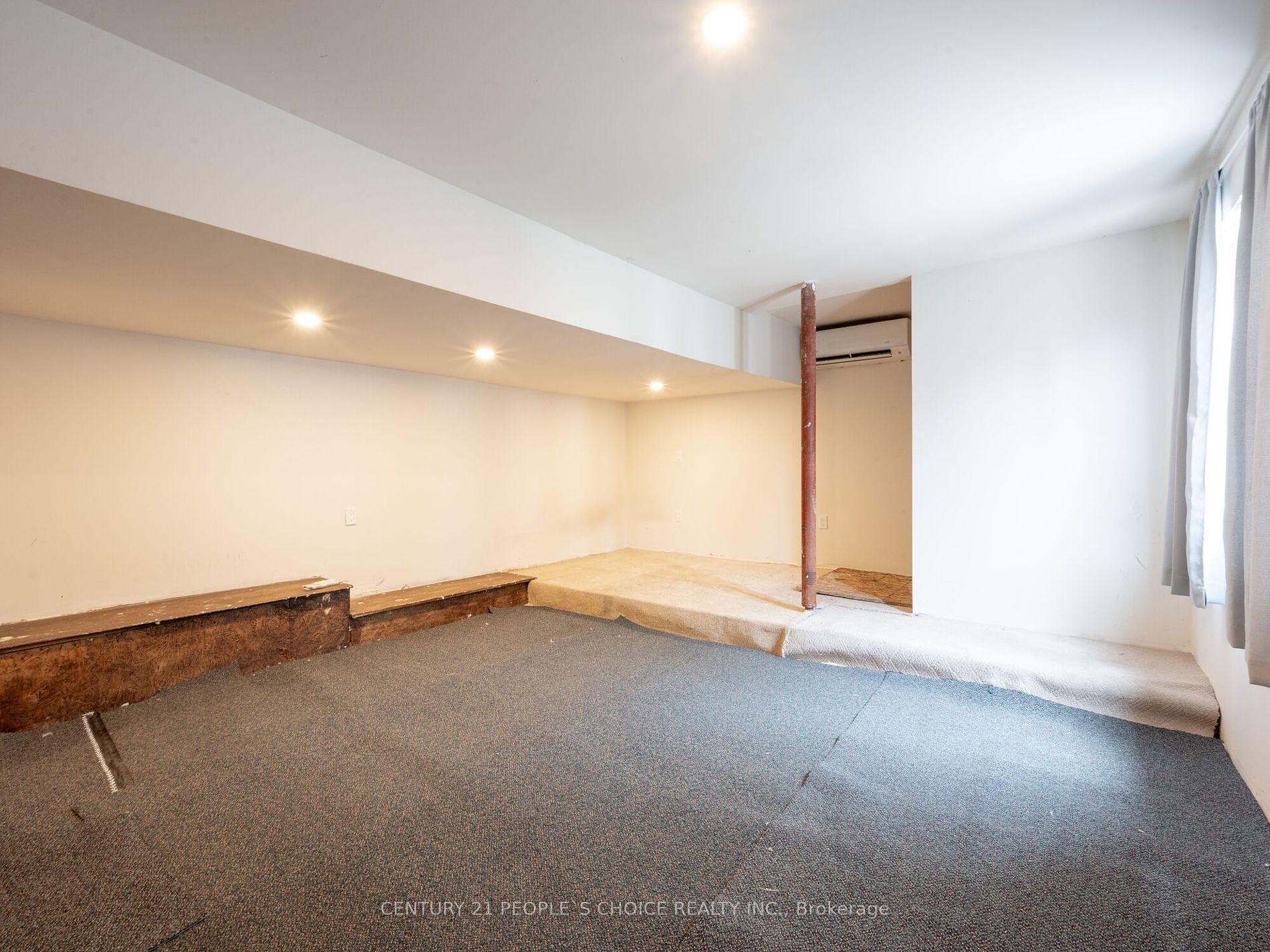 92 Foxwell St Property Photo 29