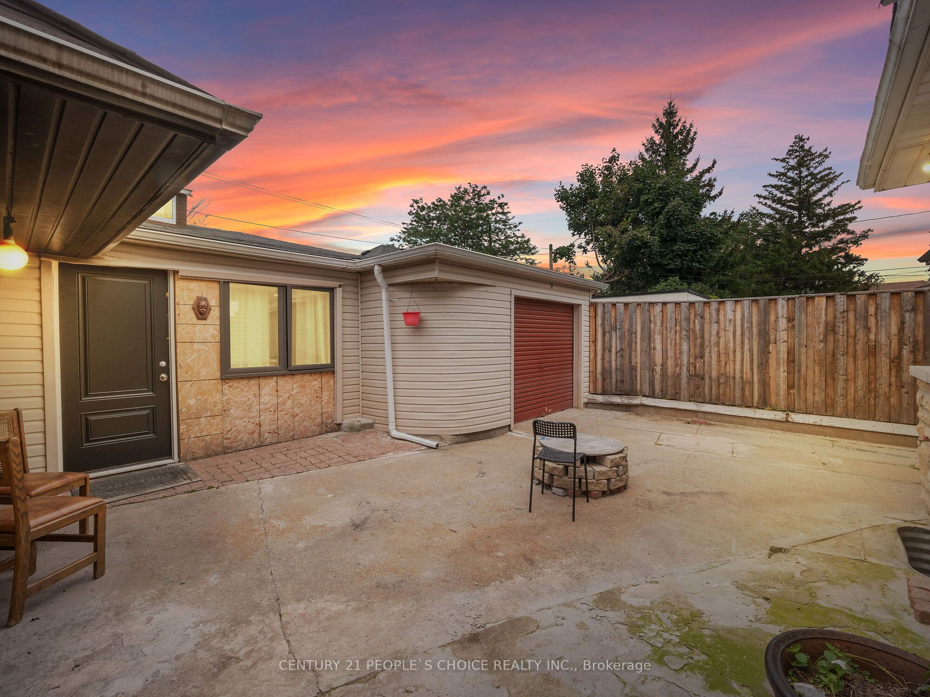 92 Foxwell St Property Photo 33