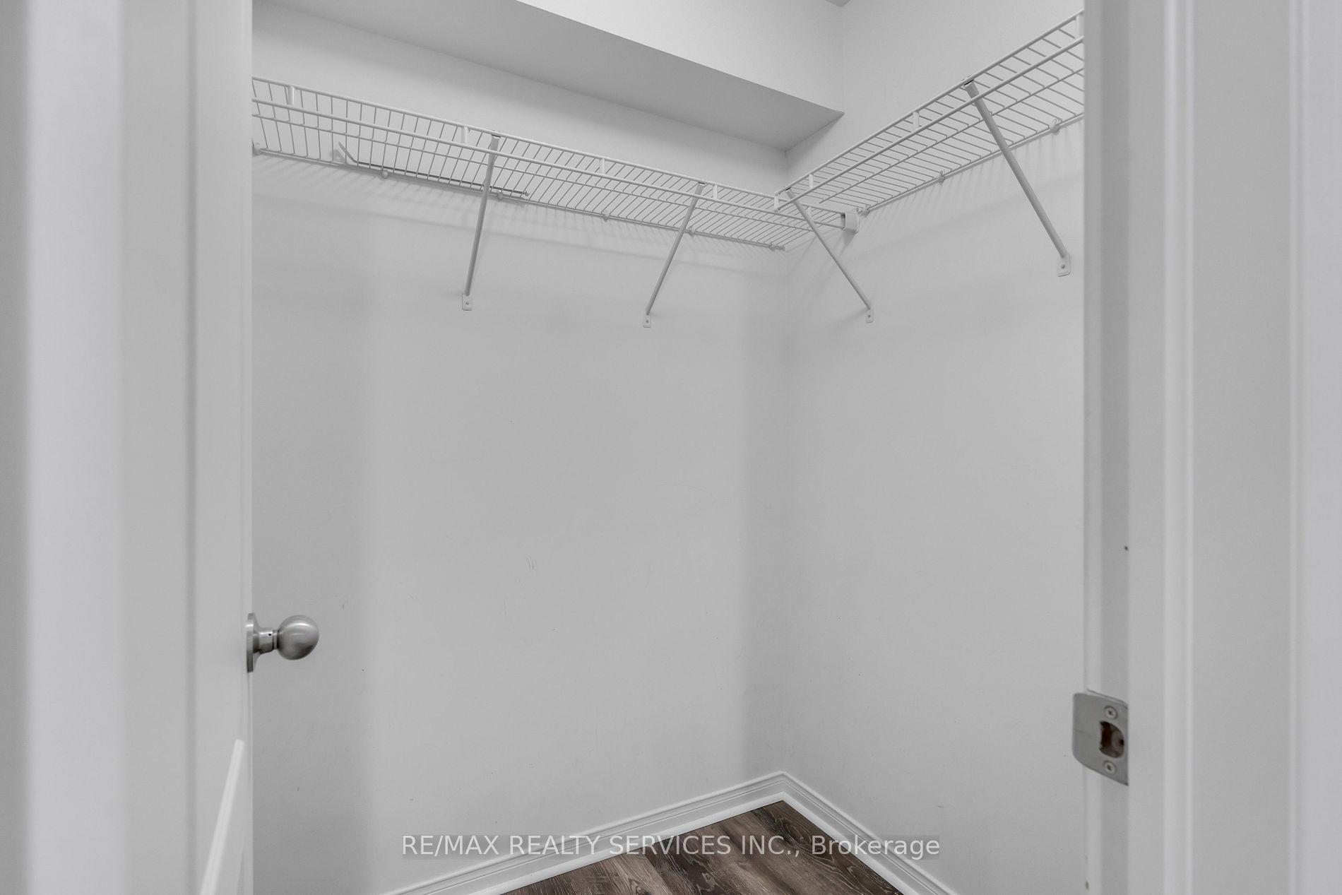 43 Hays Blvd 03 Property Photo 15