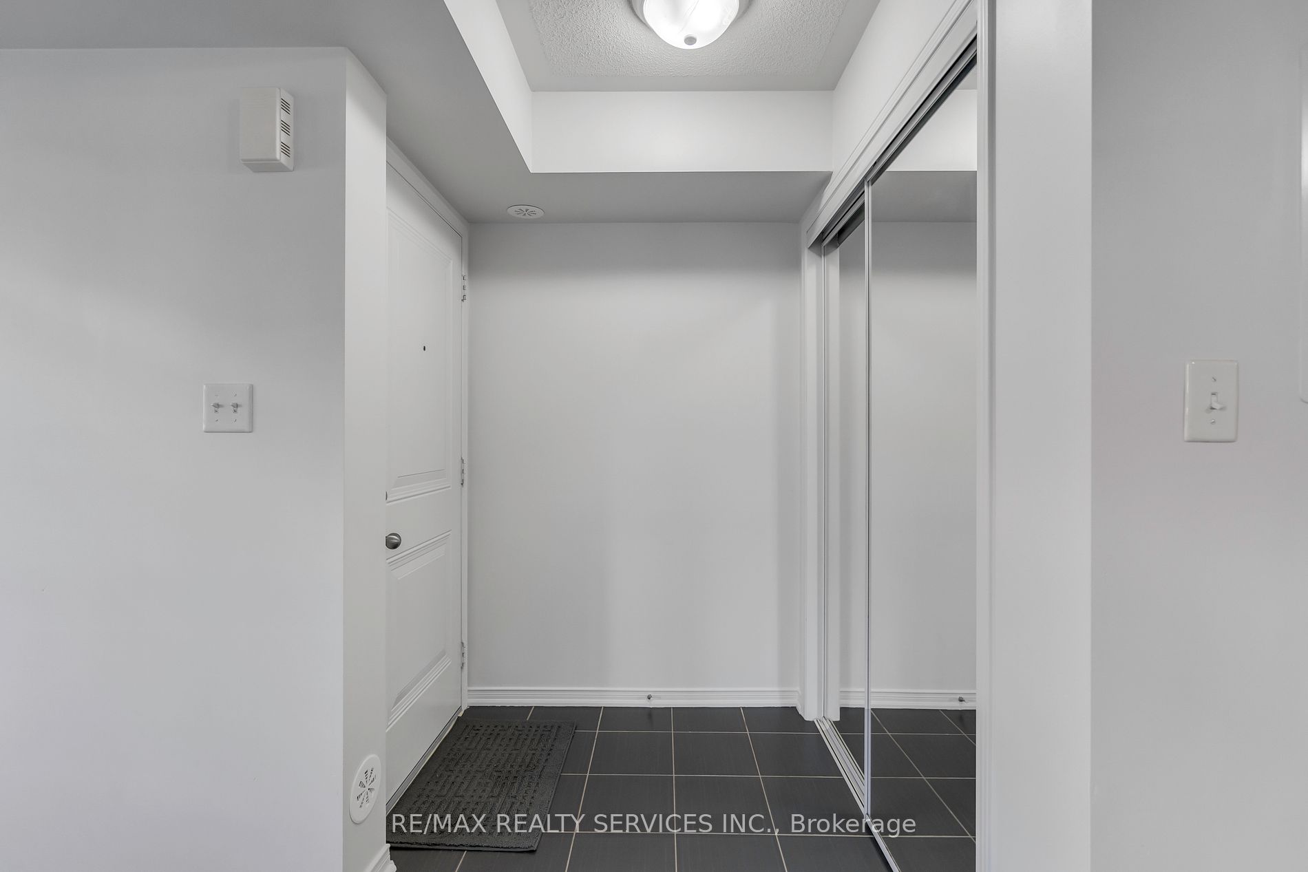 43 Hays Blvd 03 Property Photo 28