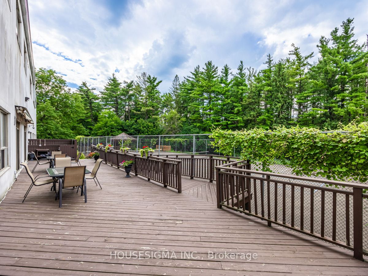 20 Mcfarlane Dr 4 Property Photo 22