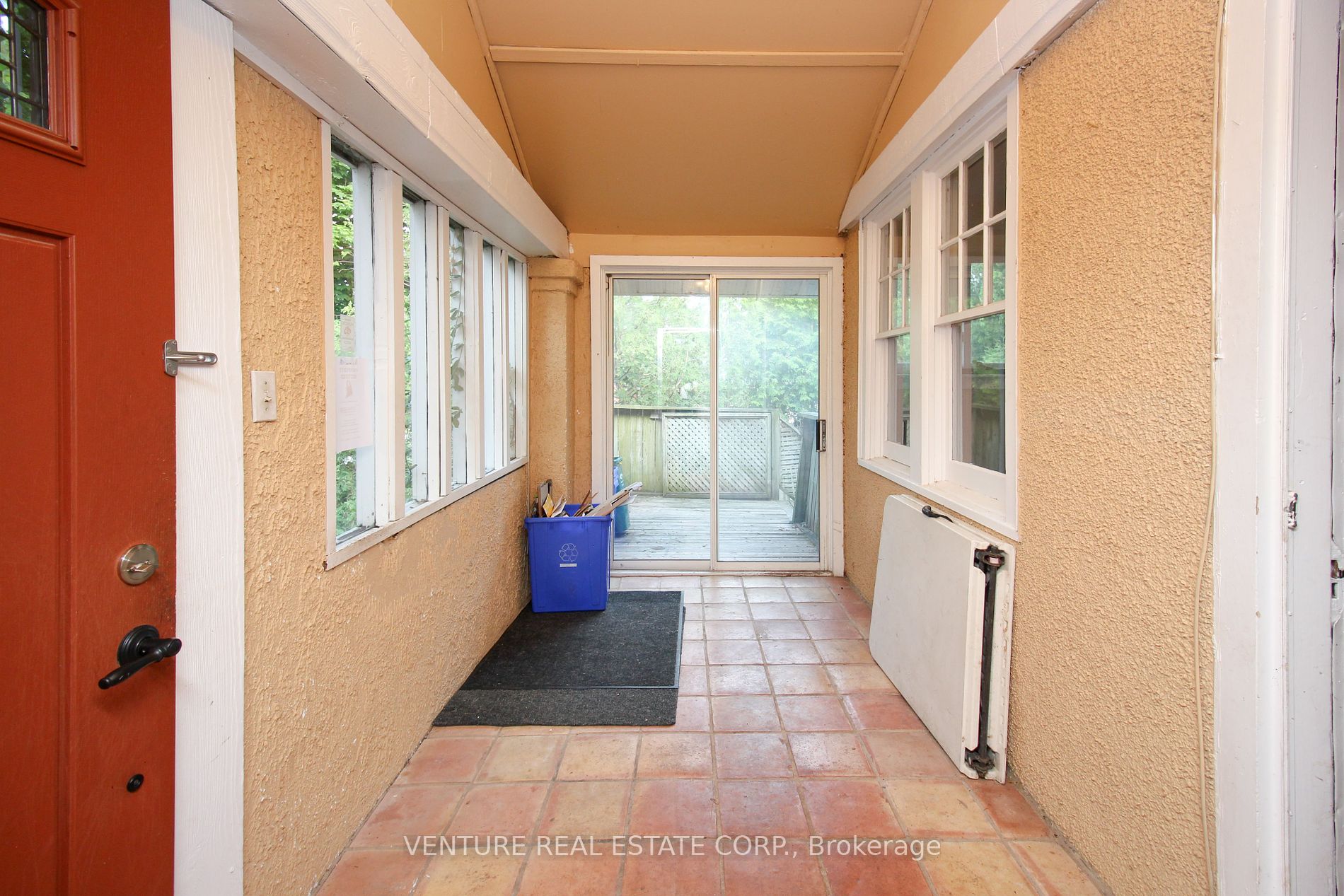 956 Bonnieview Ave Property Photo 2