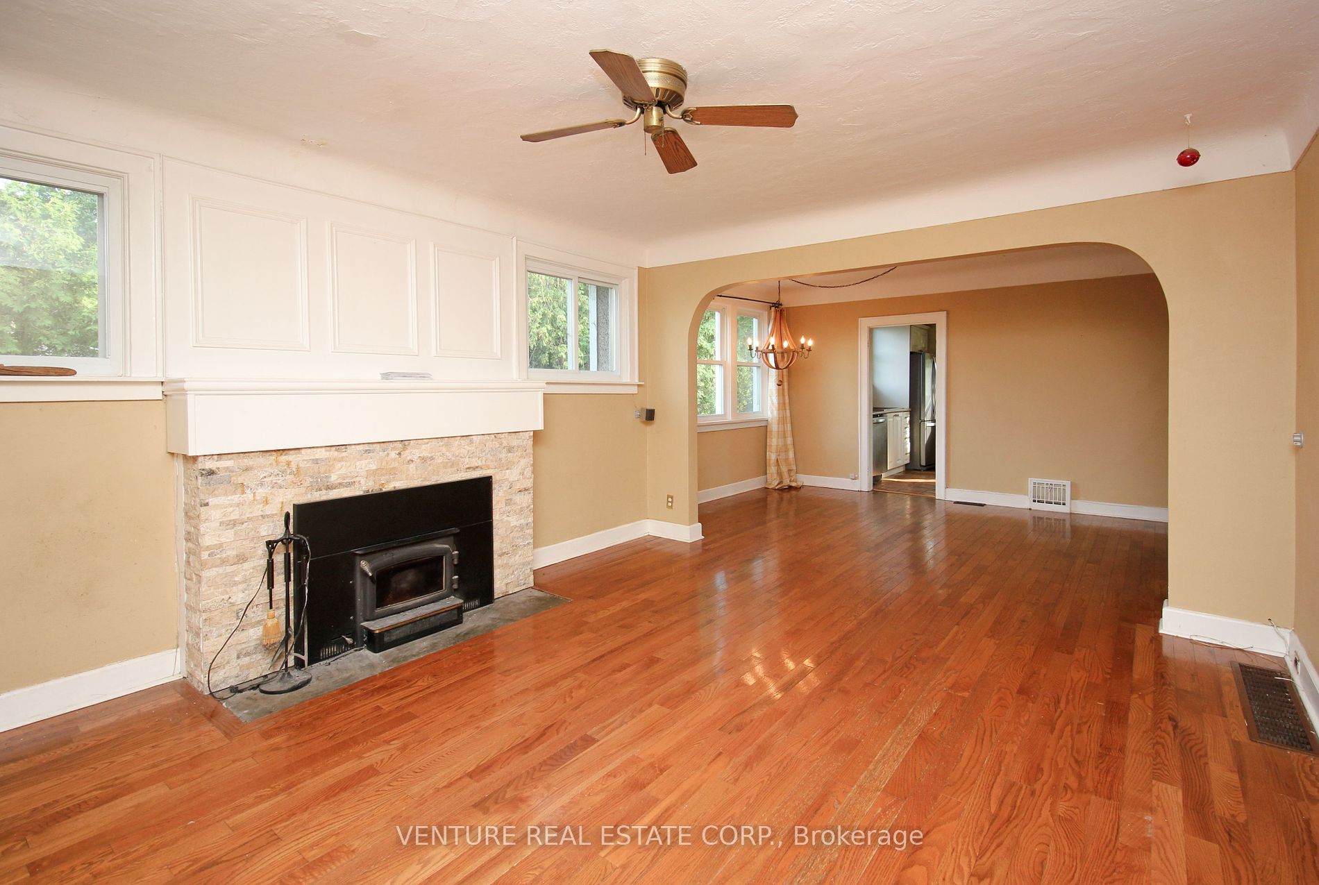 956 Bonnieview Ave Property Photo 3