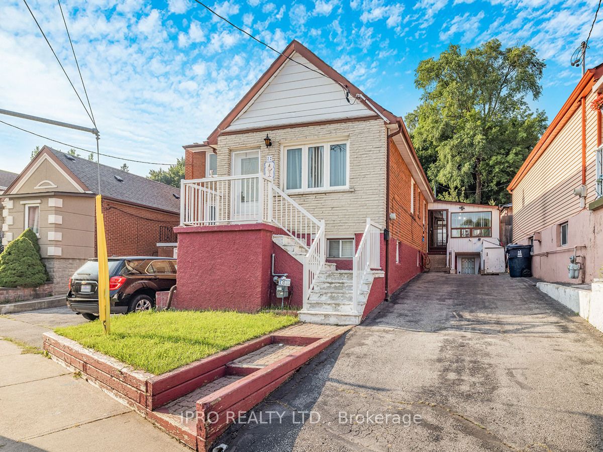 22 Holmesdale Crescent Property Photo 1