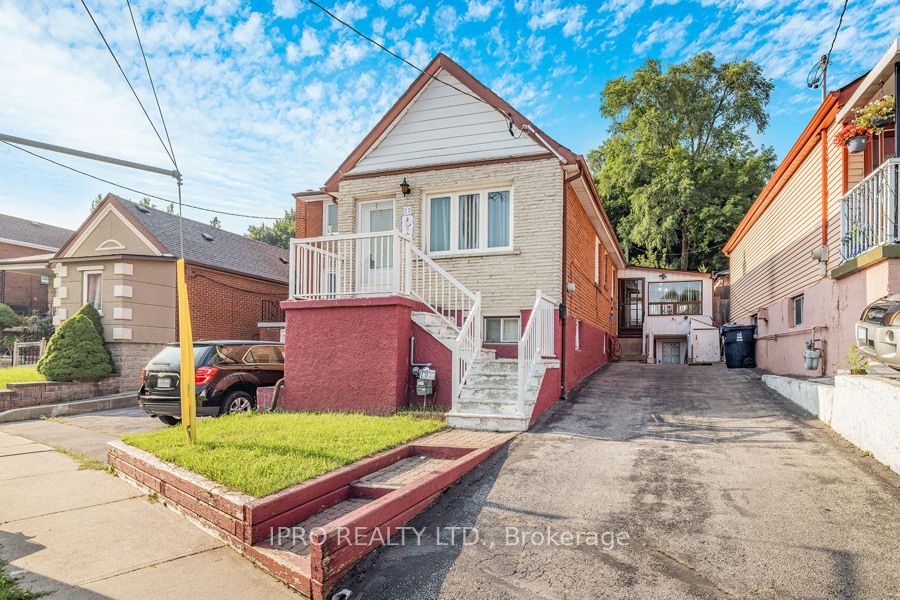 22 Holmesdale Crescent Property Photo 3