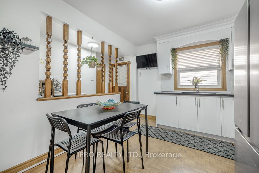 22 Holmesdale Crescent Property Photo 17