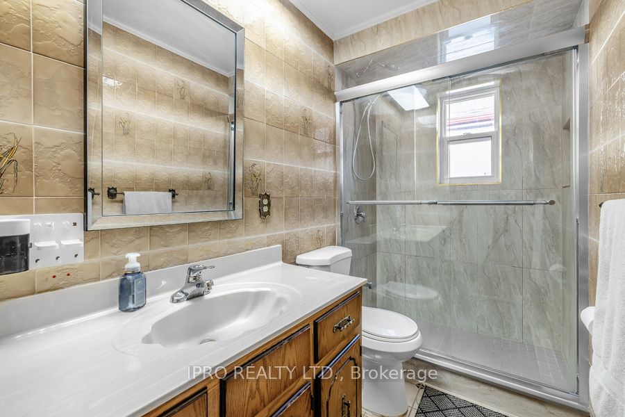 22 Holmesdale Crescent Property Photo 18